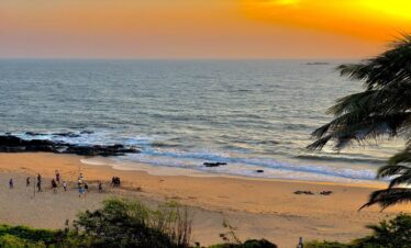 Top 10 Places to visit in North Goa and South Goa ,