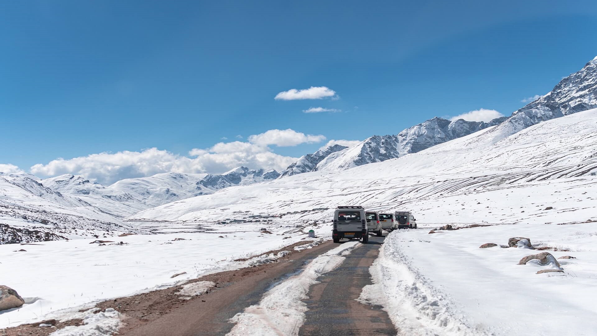 Top 10 Snowfall Tourist Places in India You Must Visit