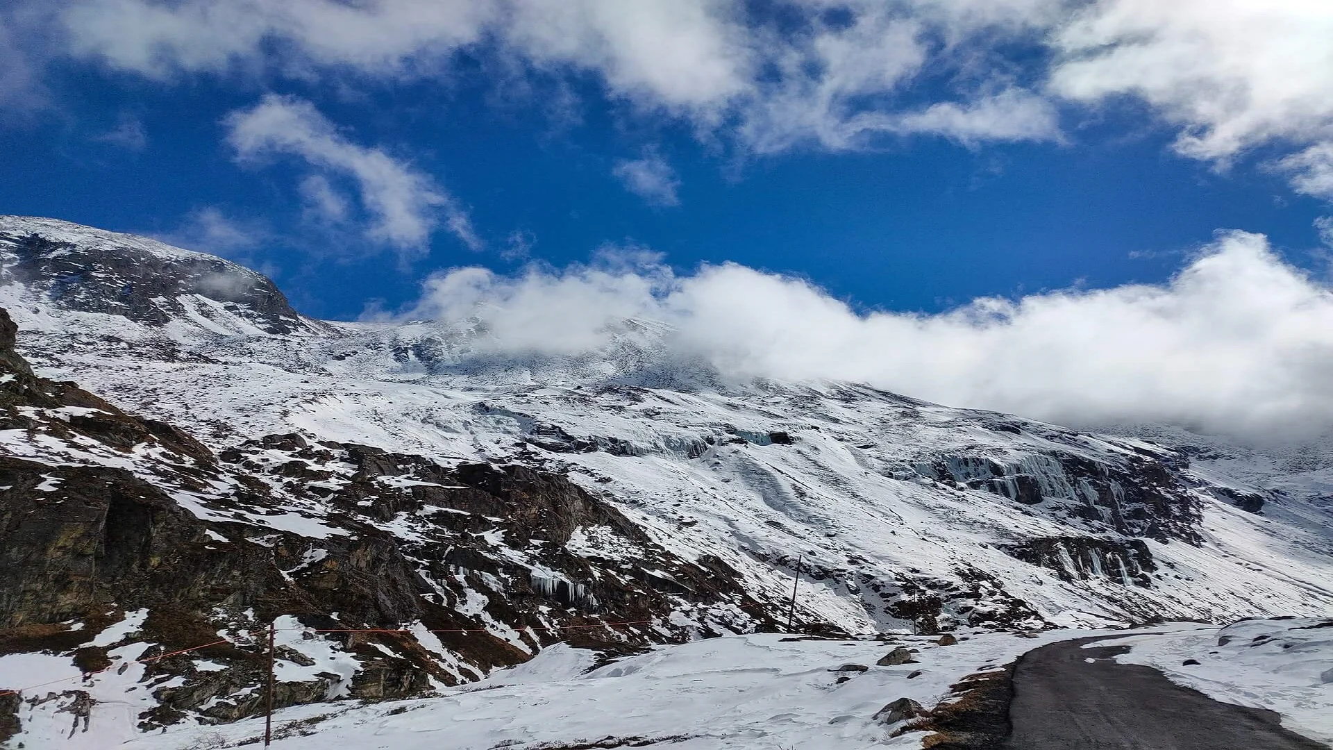 Mussoorie Tour Package